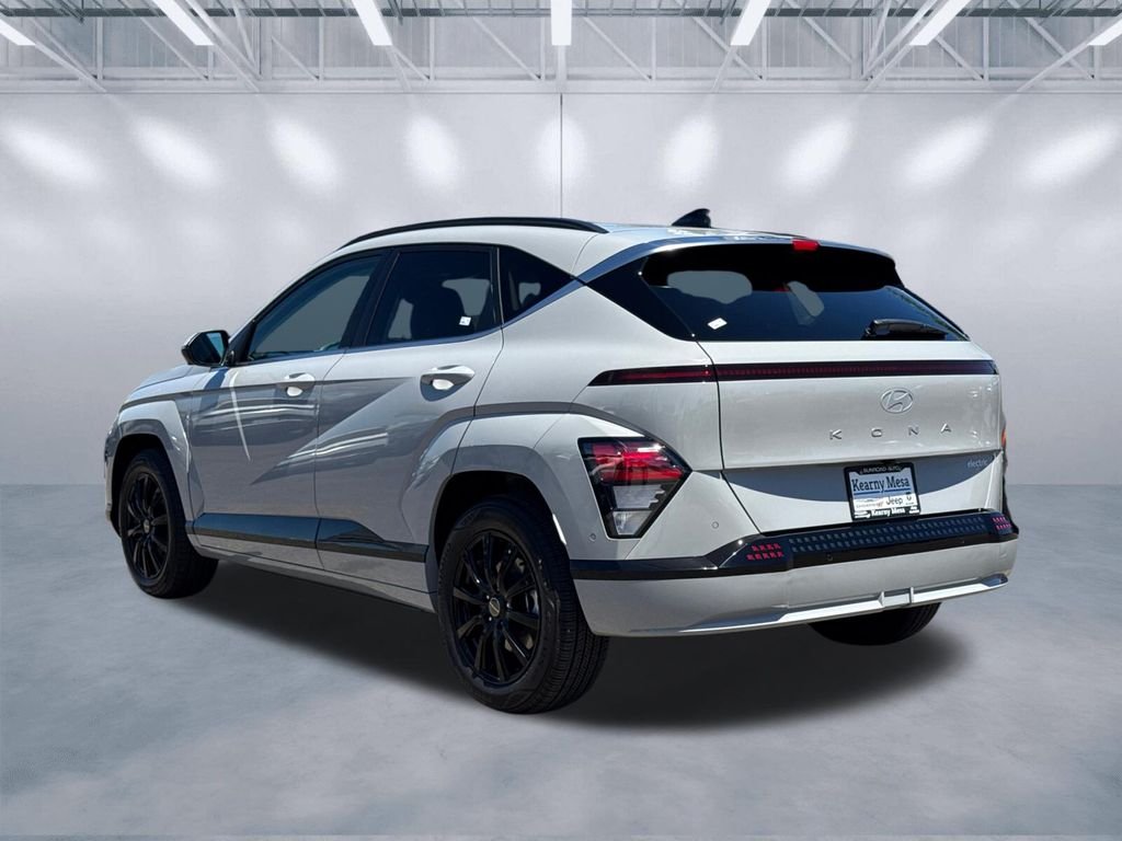 Used 2025 Gray Hyundai Limited image 4