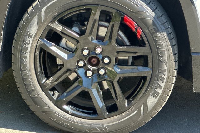 Used 2018 Beige Chevrolet Premier image 26