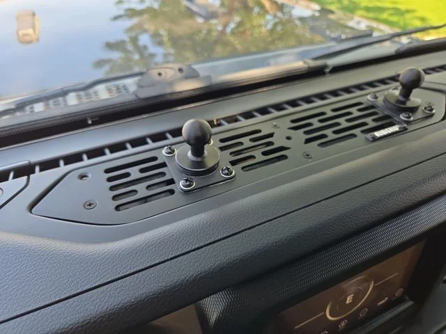 Used 2022 Gray Jeep Sport image 34