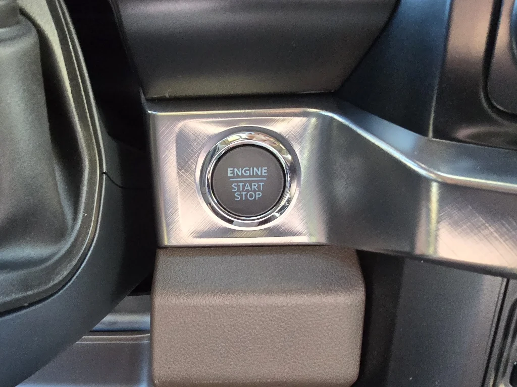 New 2027 Star White Metallic Tri-Coat Ford F-450® King Ranch® image 20