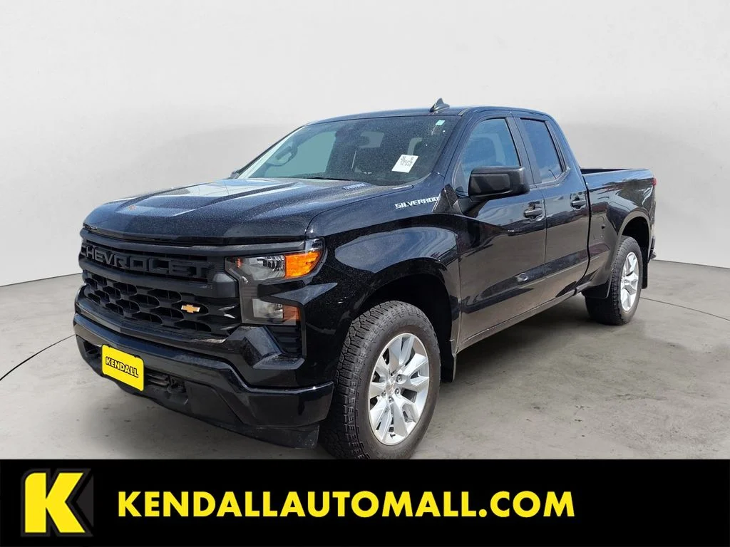 2025 Chevrolet Silverado 1500 Custom 4X4 Double Cab Std Box's photo