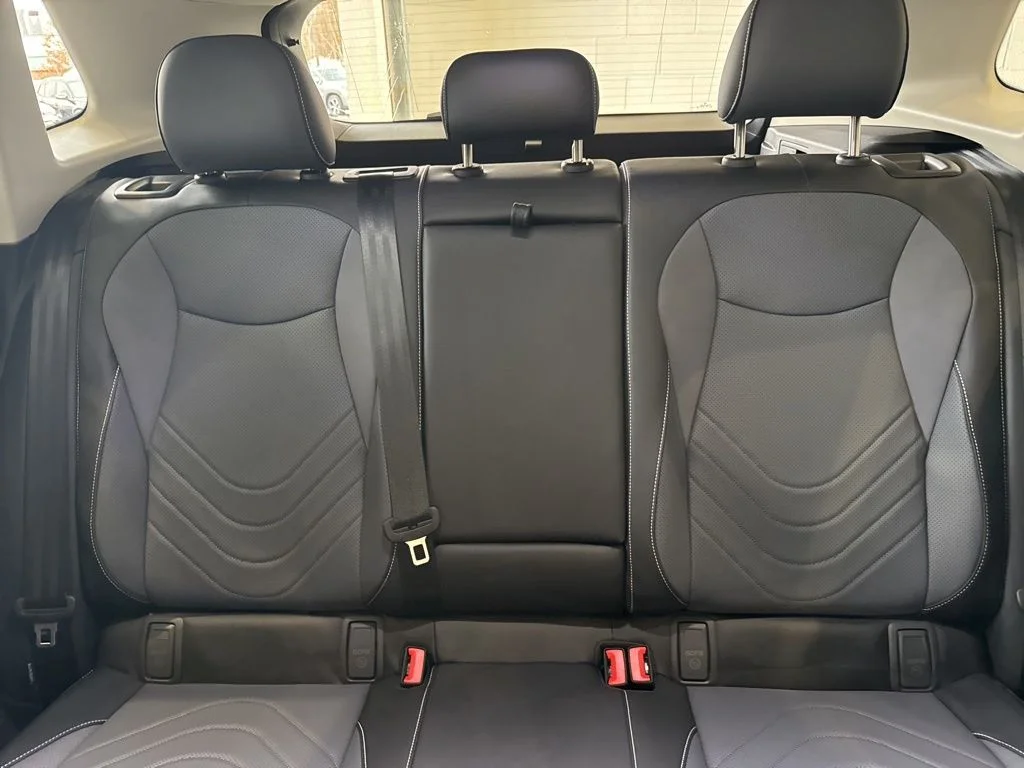 2026 Volkswagen Tiguan SE - Photo 14