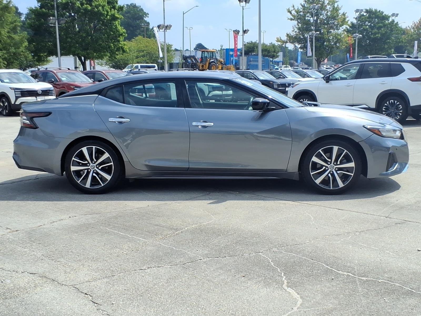 Used 2020 Gun Metallic Nissan S image 6