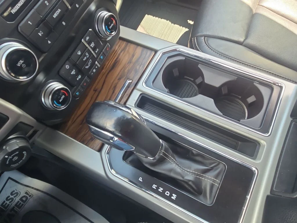 Used 2019 Green Ford Lariat image 39