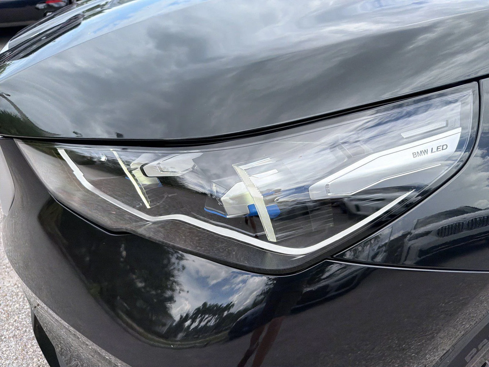 New 2027 Black Sapphire Metallic BMW 530i xDrive image 9
