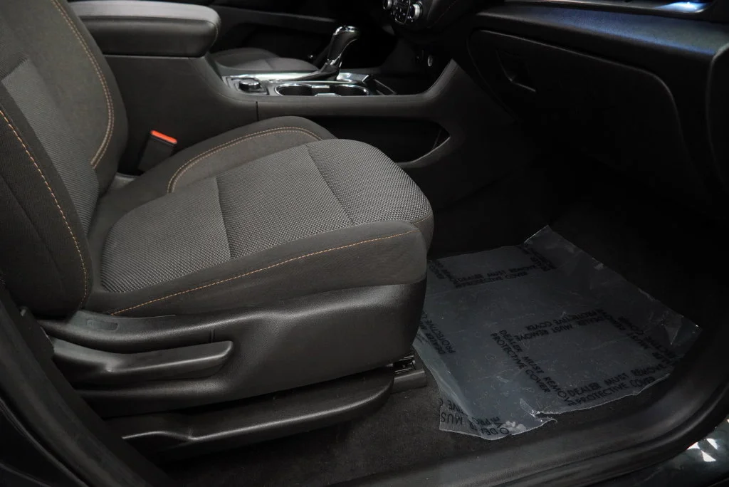 Certified Used 2018 GRAPHITE METALLIC Chevrolet LT Cloth image 43