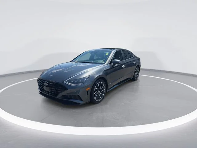 Used 2023 Gray Hyundai Limited image 4