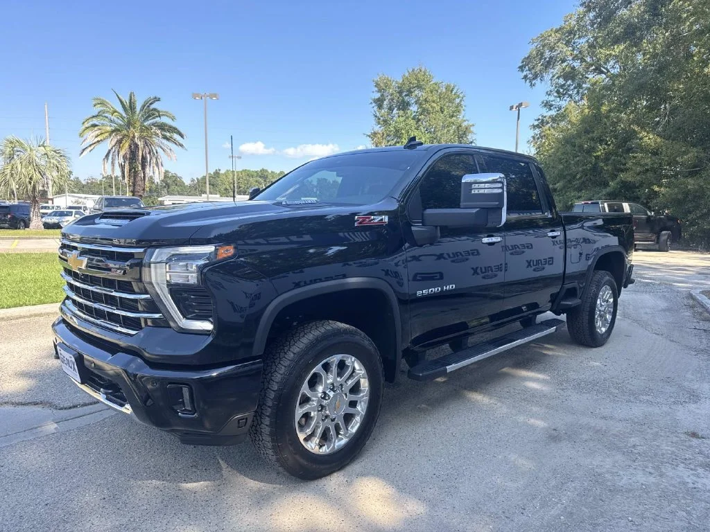 Used 2025 Black Chevrolet LTZ image 7