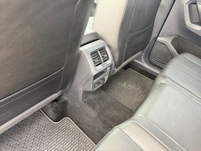 Certified Used 2022 White Volkswagen 2.0T SE image 12