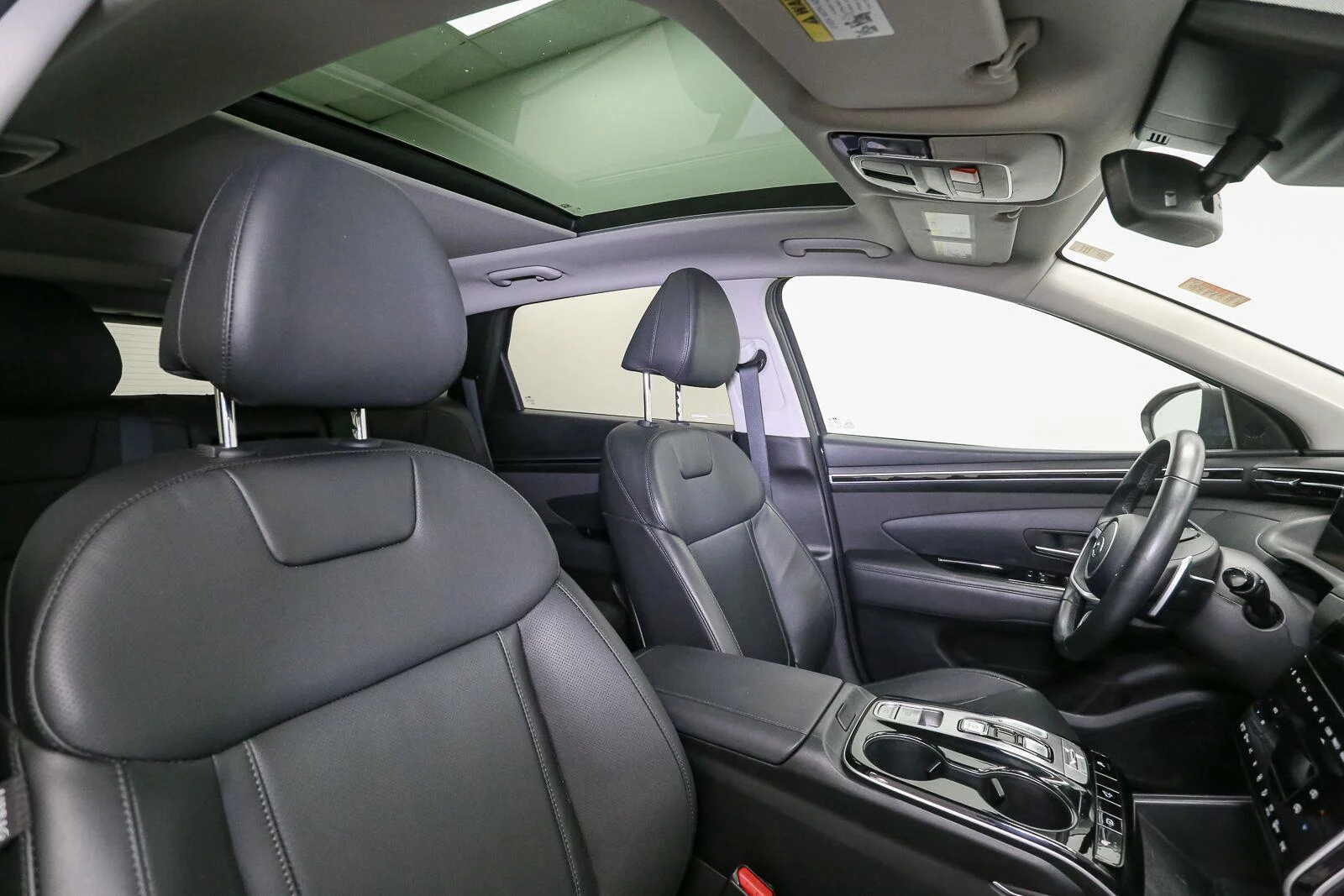 Used 2023 Amazon Gray Hyundai SEL Convenience image 22