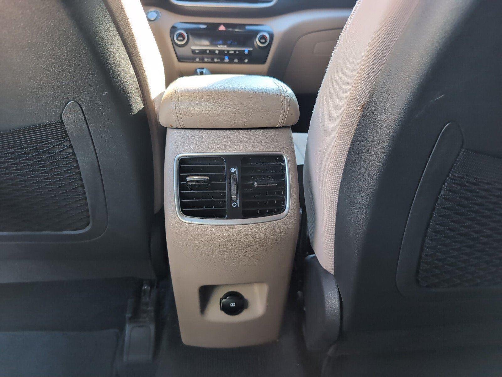 Used 2021 White Cream Hyundai SEL image 32