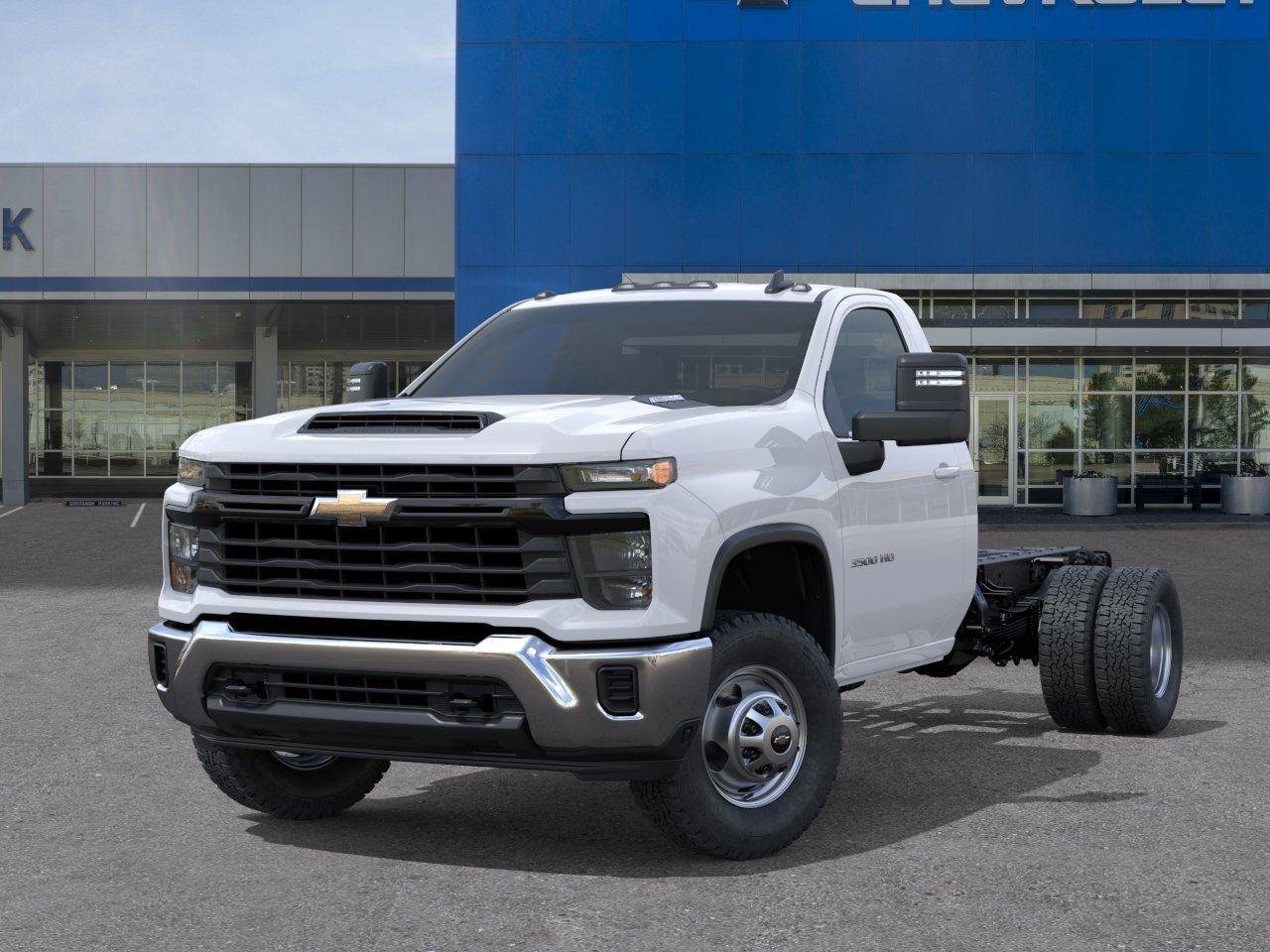 New 2026 Summit White Chevrolet Work Truck image 6