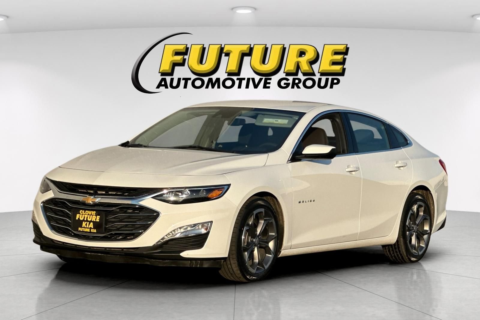 Used 2024 White Chevrolet LT image 7