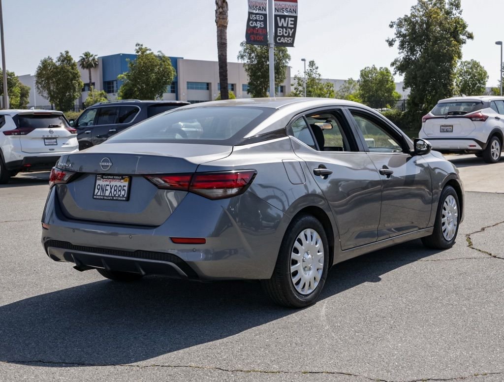 Used 2024 Gray Nissan S image 3