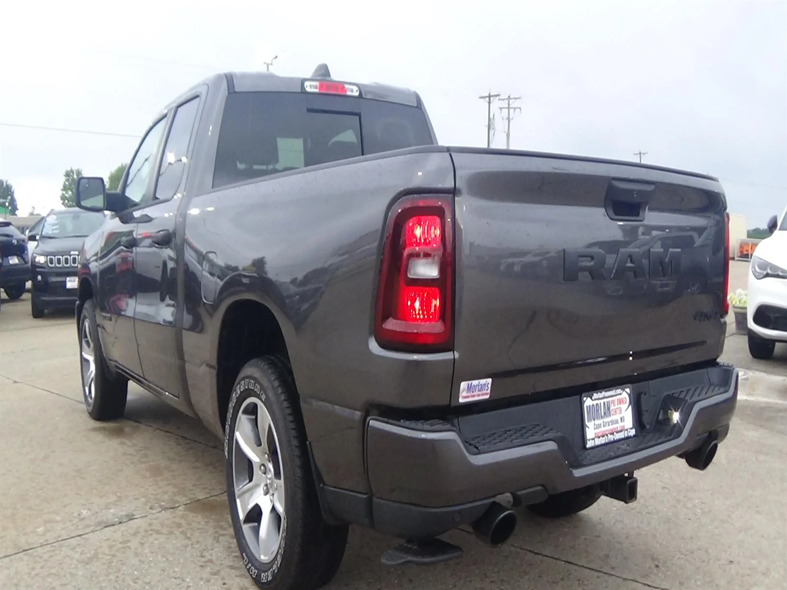 Certified Used 2025 Granite Crystal Metallic Clear Coat (pau) RAM Tradesman image 8
