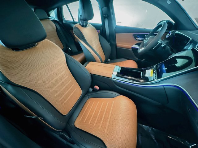 New 2027 MANUFAKTUR Alpine Grey Mercedes-Benz GLC 53 AMG® image 59