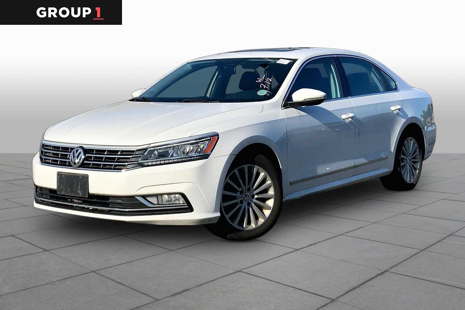 Pre-Owned 2017 Volkswagen Passat 1.8T SE