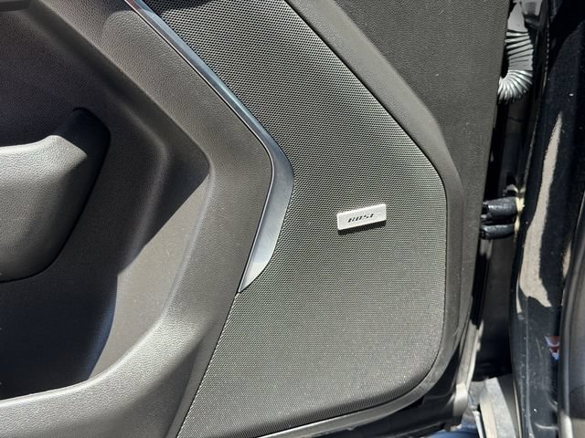Used 2023 Black Chevrolet Z71 image 25