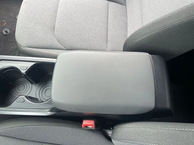 2025 Kia K4 LXS - Photo 27