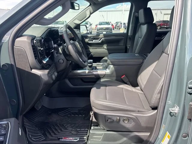 2026 Chevrolet Silverado 1500 LTZ - Photo 11
