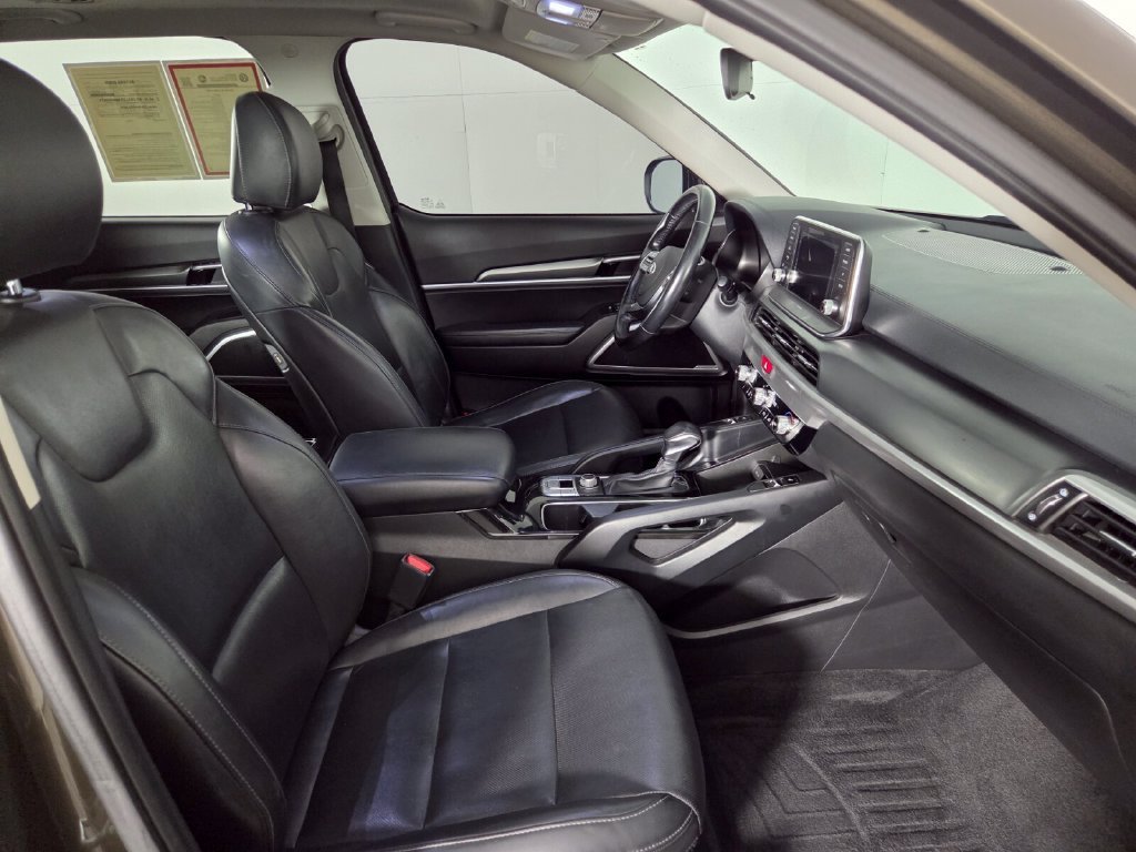 Certified Used 2021 Dark Moss Kia S image 30