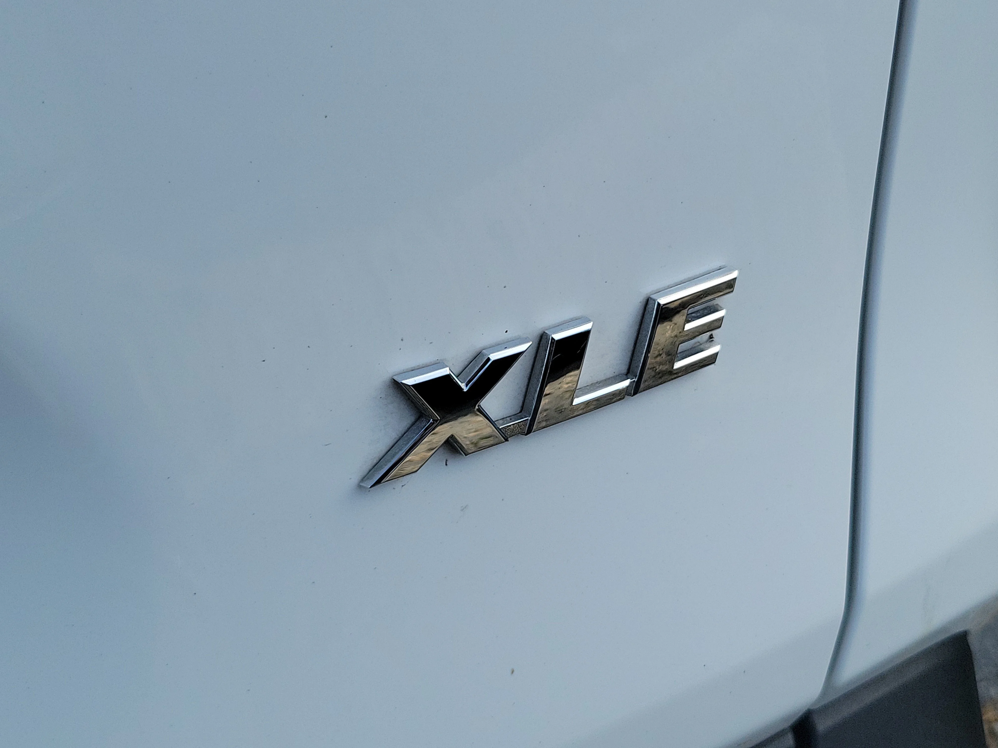 Used 2024 Ice Cap Toyota XLE image 6
