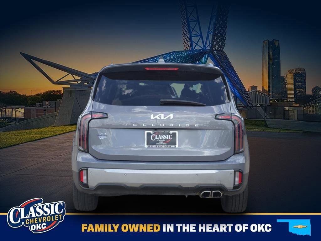 Used 2024 Silver Kia SX image 6