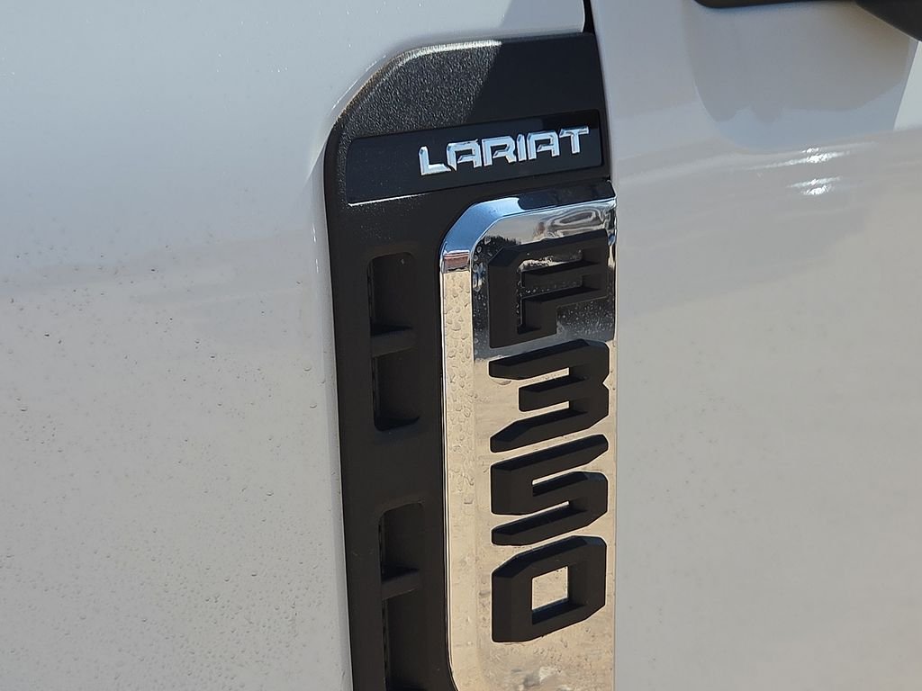 New 2026 Star White Metallic Tri-Coat Ford F-350® Lariat® image 14