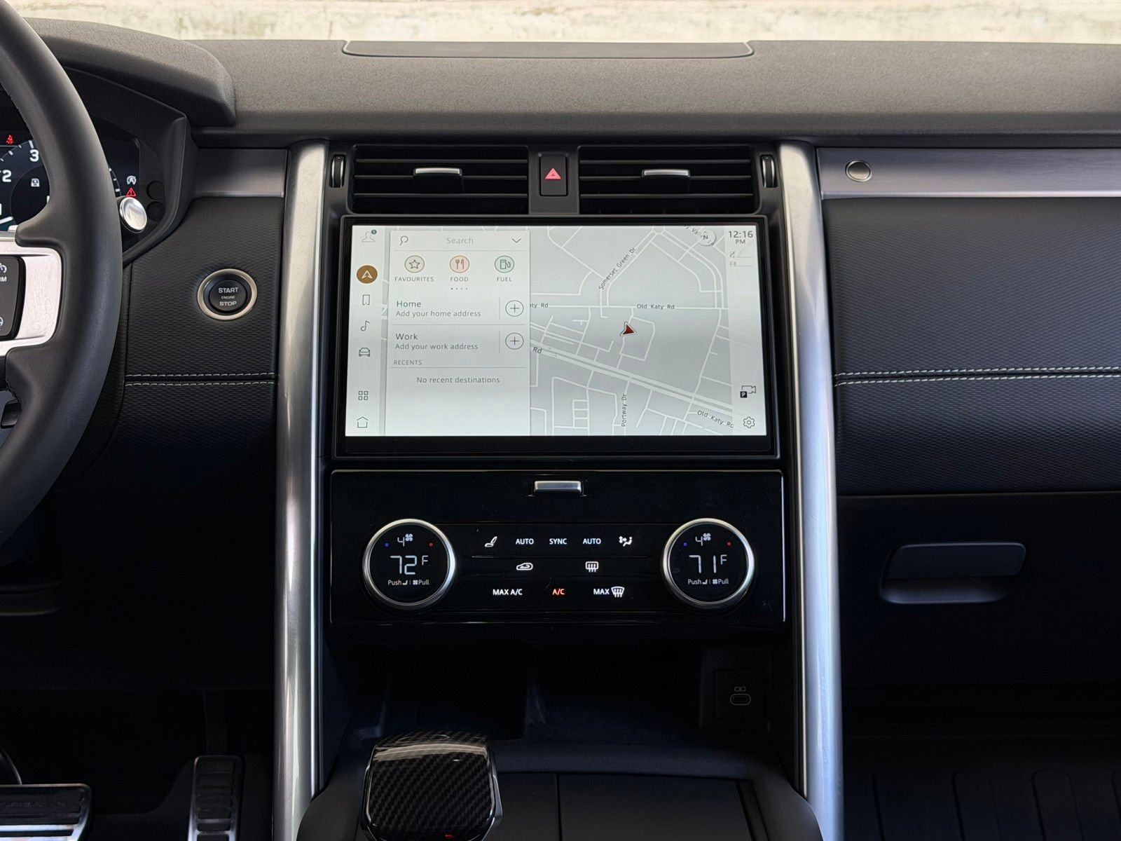 Used 2024 Gray Land Rover Dynamic SE image 5