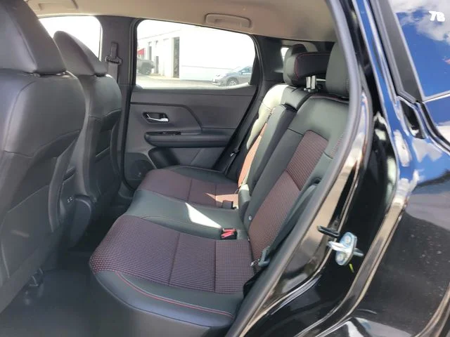 2025 Nissan Kicks SR AWD - Photo 17