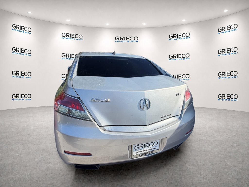 Used 2012 Silver Acura SH-AWD image 5