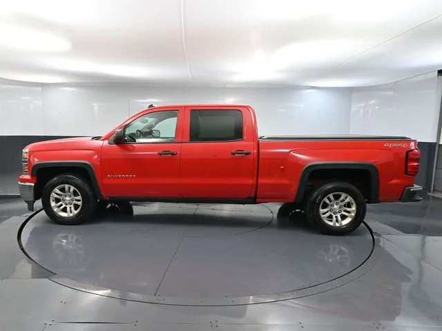 Used 2014 Red Chevrolet LT image 9