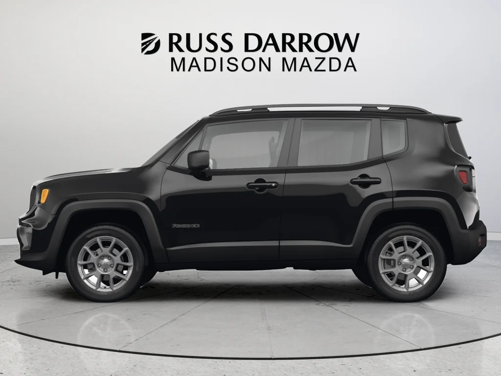 Used 2022 Black Jeep Latitude image 2