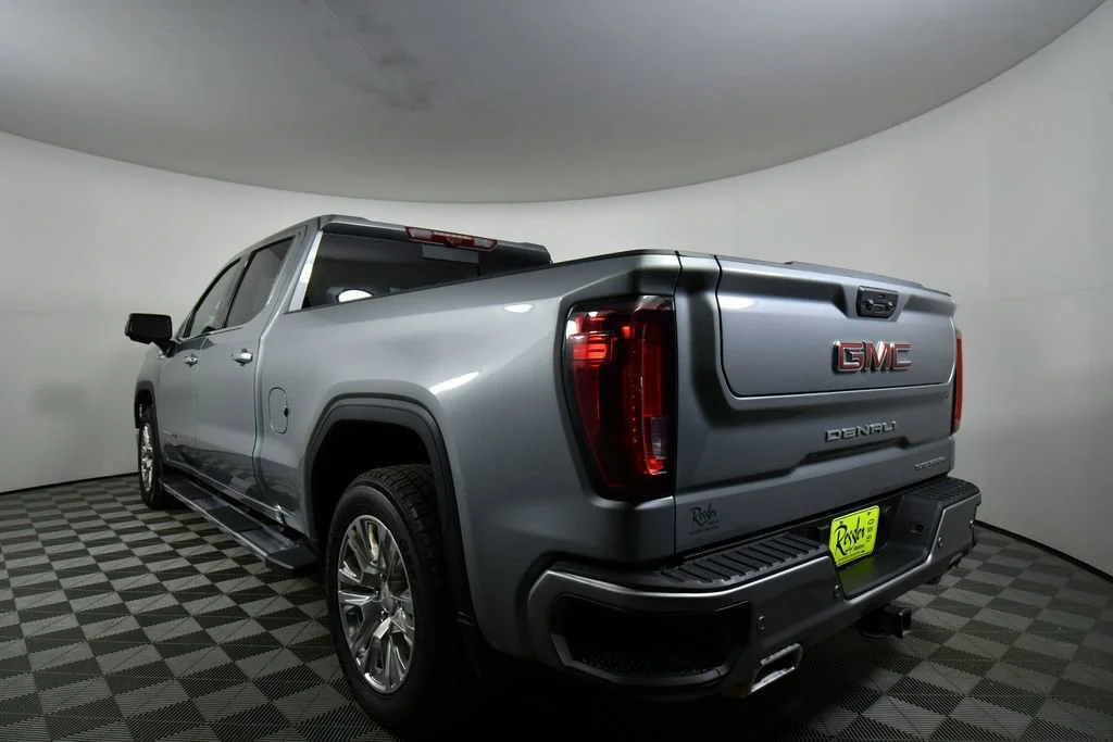 Used 2025 Sterling Metallic GMC Denali image 13