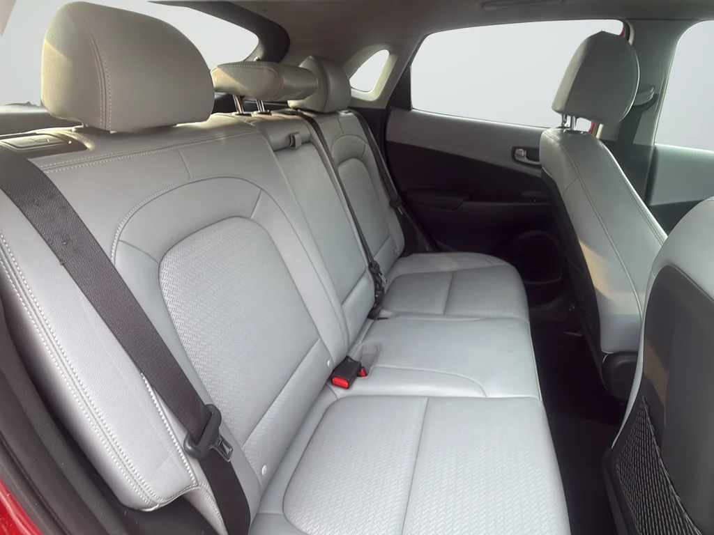 Used 2020 Red Hyundai Ultimate image 29