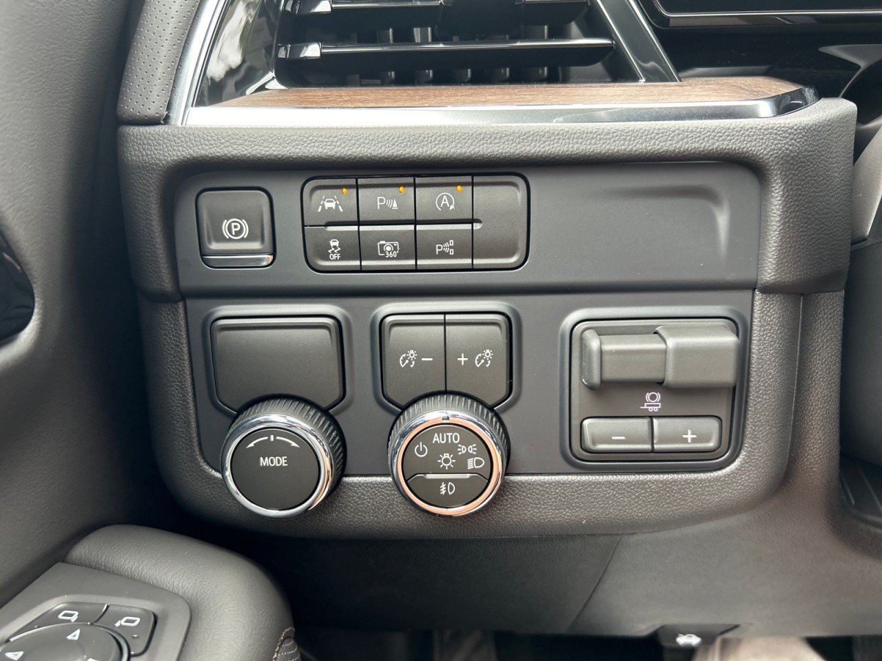 2026 Chevrolet Tahoe High Country - Photo 14