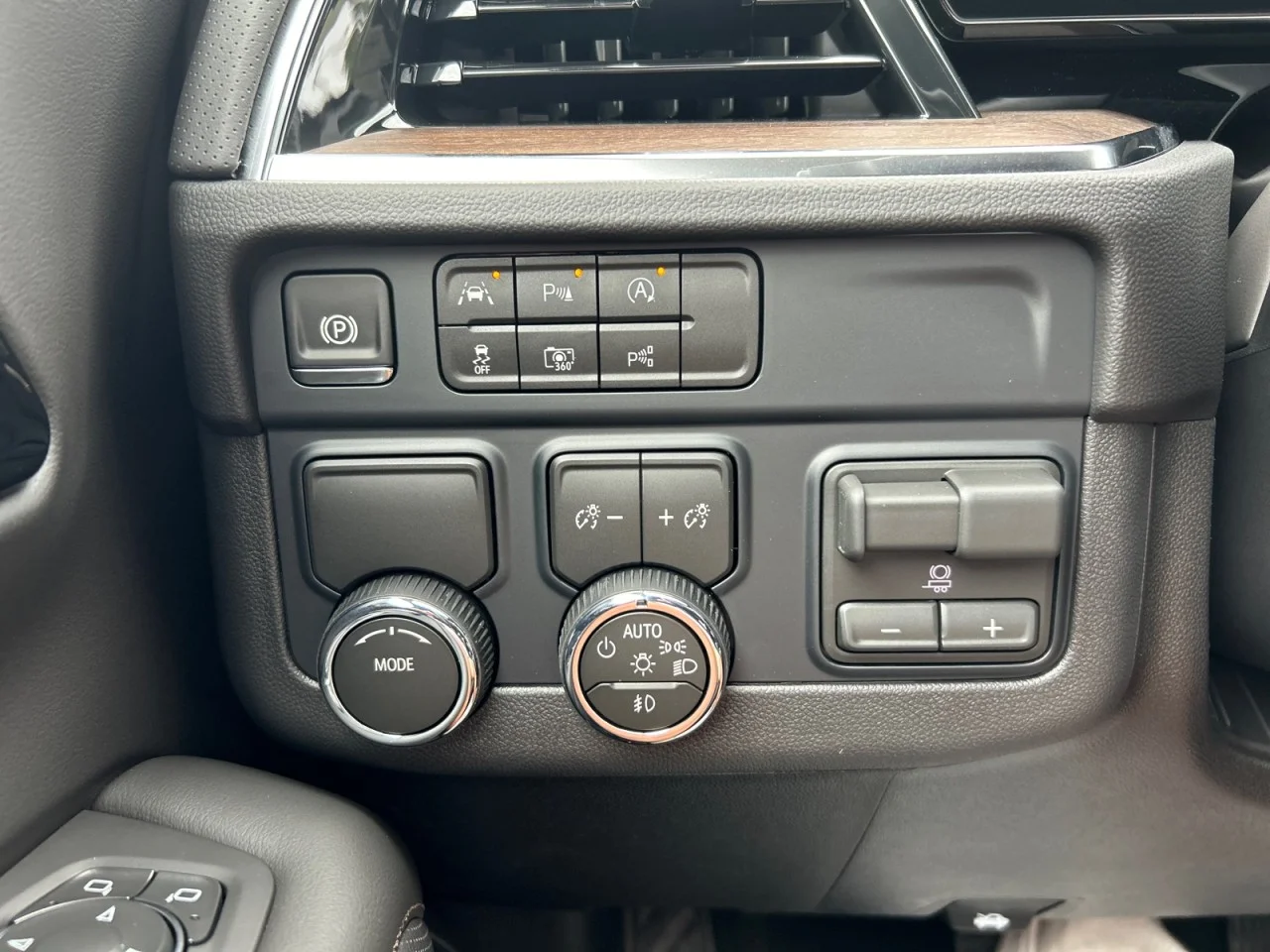 2026 Chevrolet Tahoe High Country - Photo 14