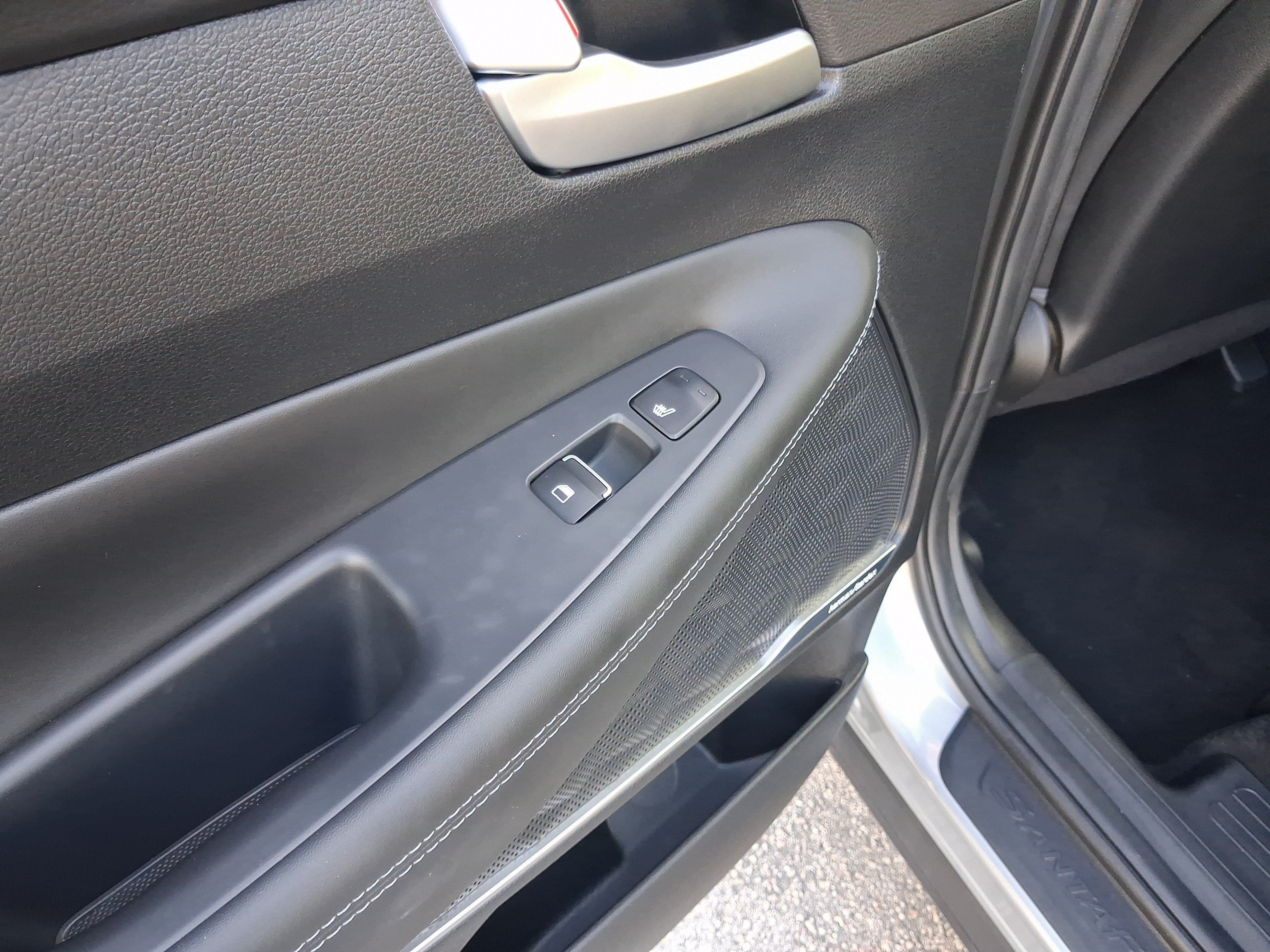 Used 2023 Silver Hyundai Limited image 12