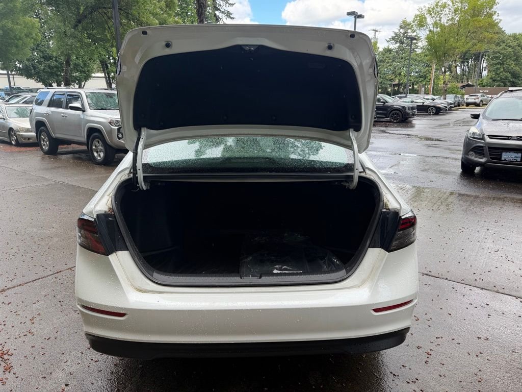 Used 2023 Platinum White Honda EX image 14
