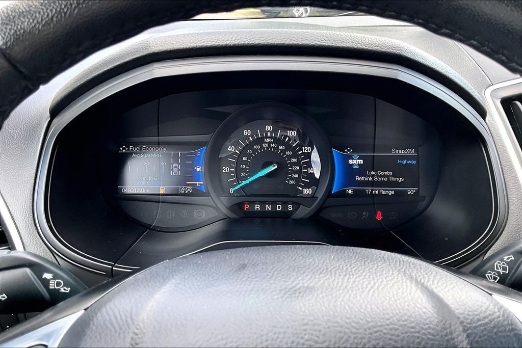 Used 2023 Gray Ford SEL image 21