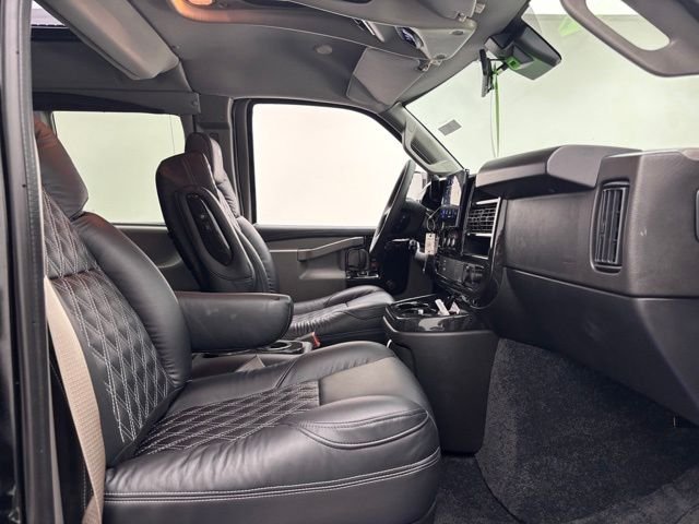 New 2026 Onyx Black GMC Explorer Limited SE image 24