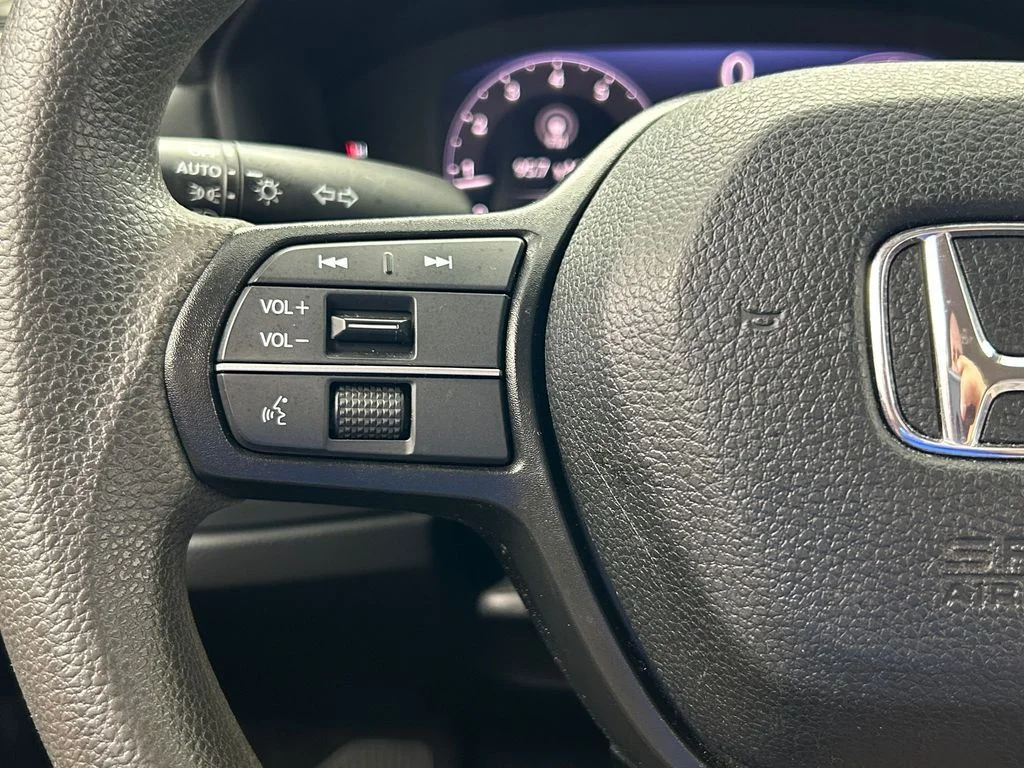 Used 2024 Gray Honda LX image 23