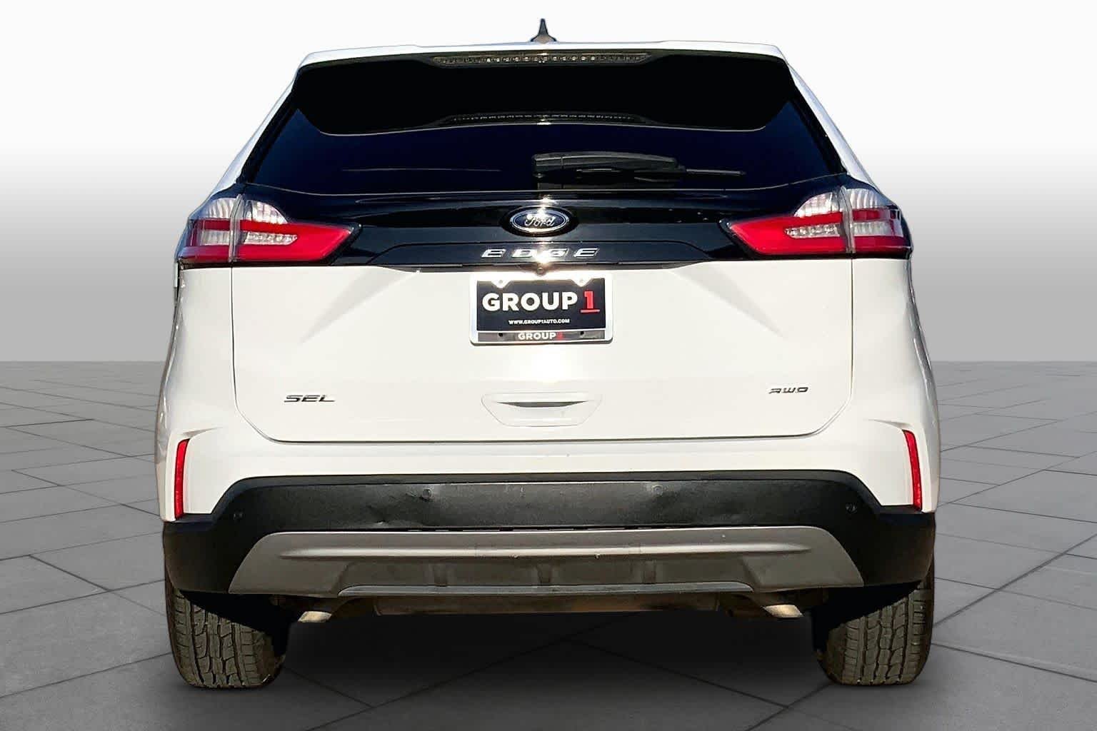 Pre-Owned 2022 Ford Edge SEL