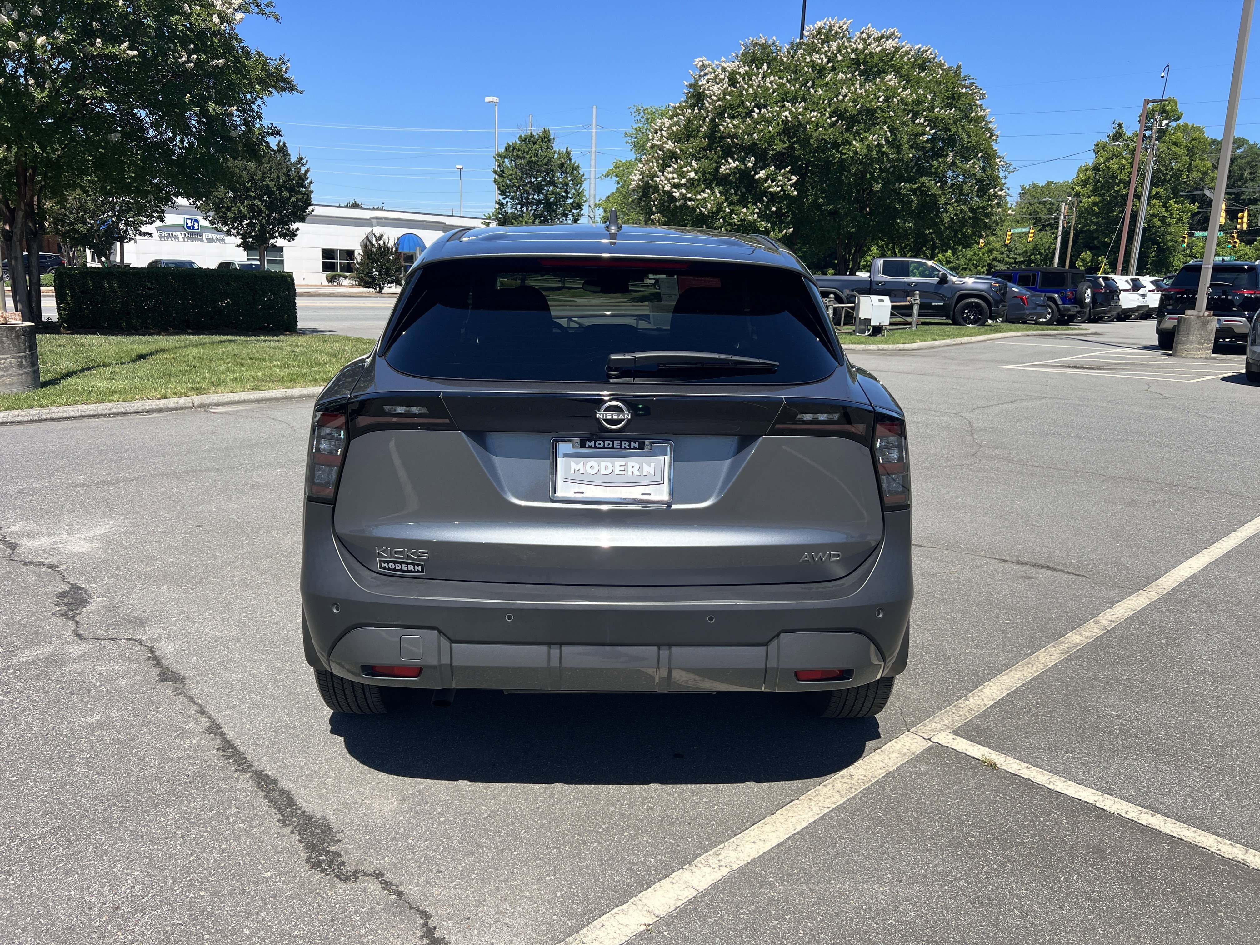 Used 2025 Gun Metallic Nissan SV image 6