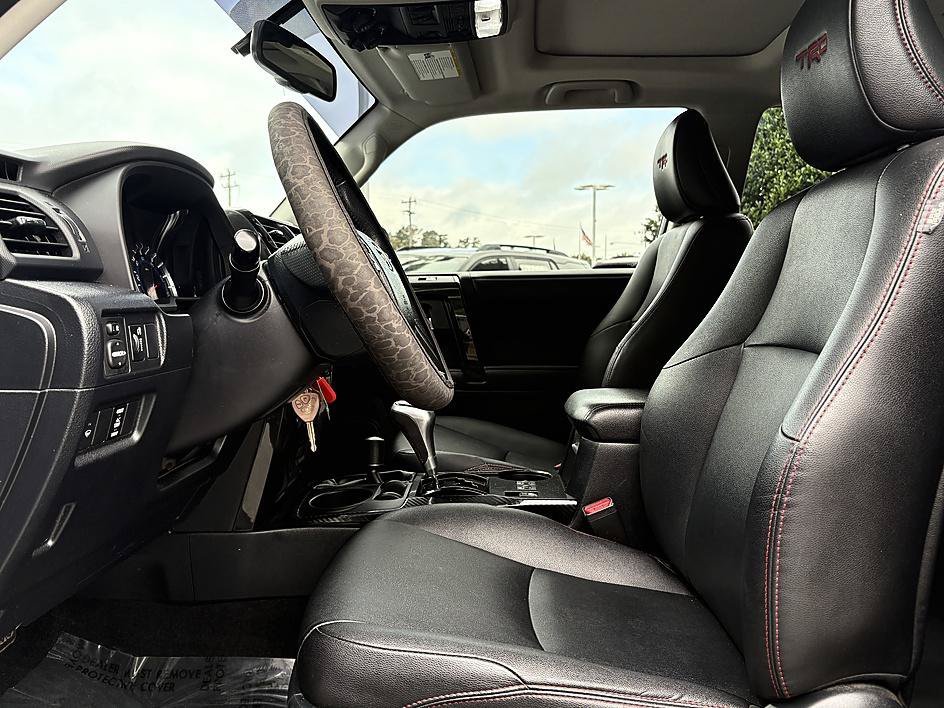 Used 2018 Super White Toyota TRD Off Road Premium image 9