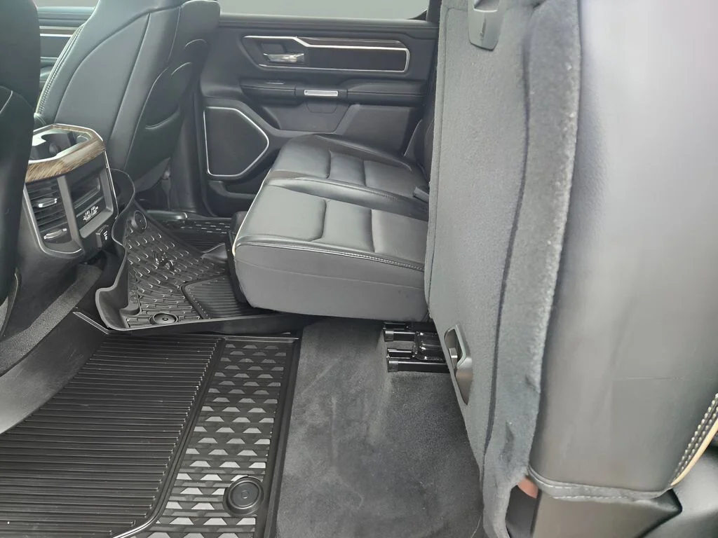 Certified Used 2020 Black Ram Laramie image 13
