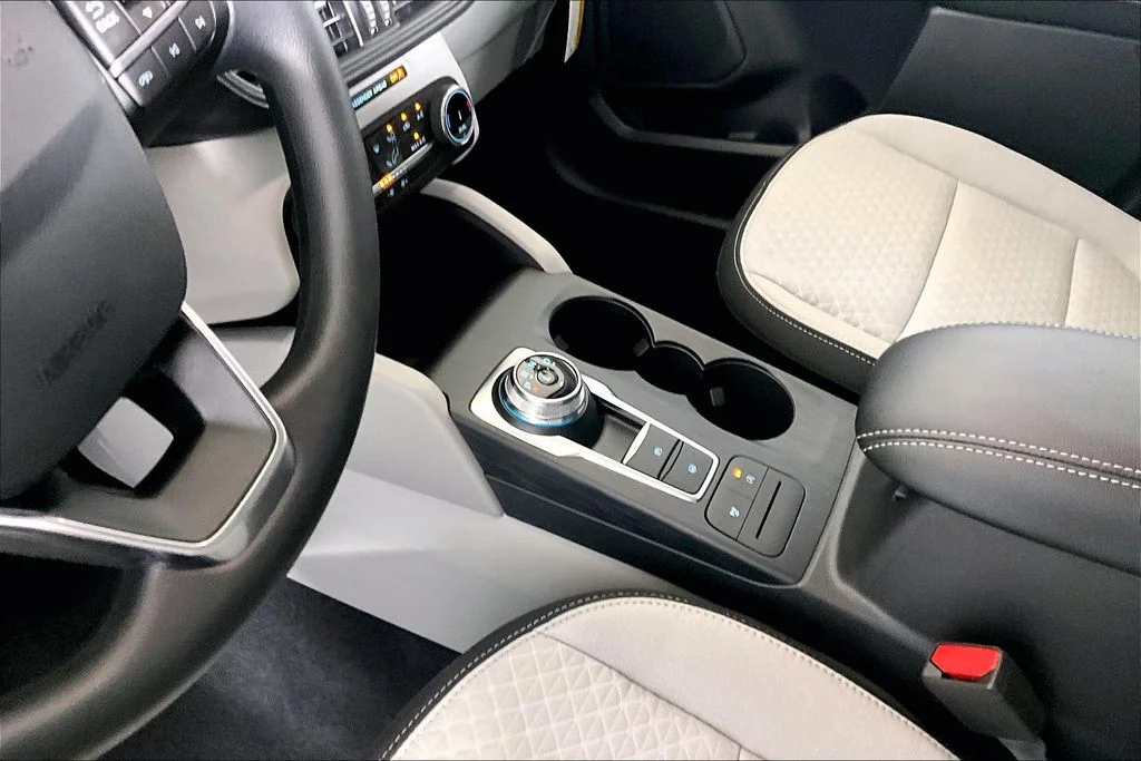 2026 Ford Escape Active - Photo 8