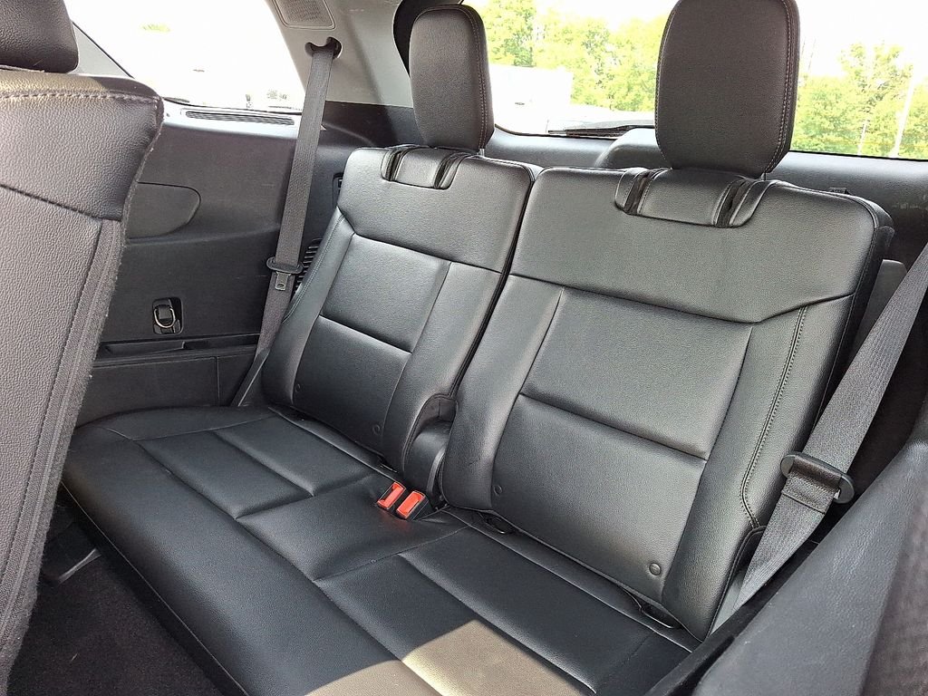 Used 2021 Black Ford Limited image 12
