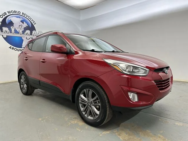 Used 2015 Red Hyundai SE image 12