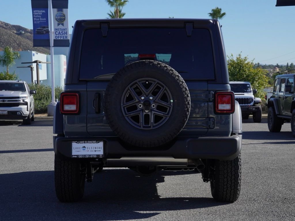 New 2026 Anvil Clear-Coat Exterior Paint Jeep Sport S image 4